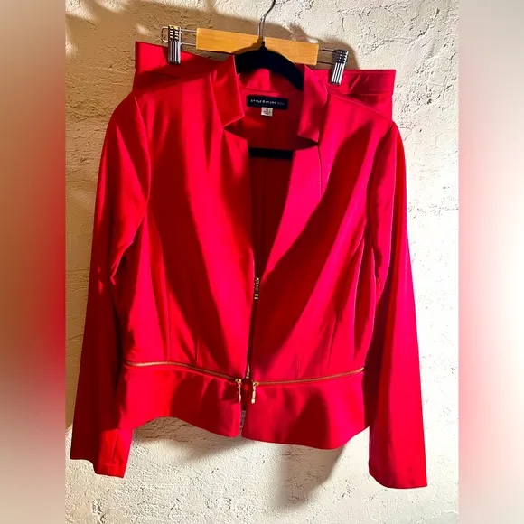 Women's Suit 2pc Red w/ gold zipper detail, Med. by Styled by Joe Zee, knit