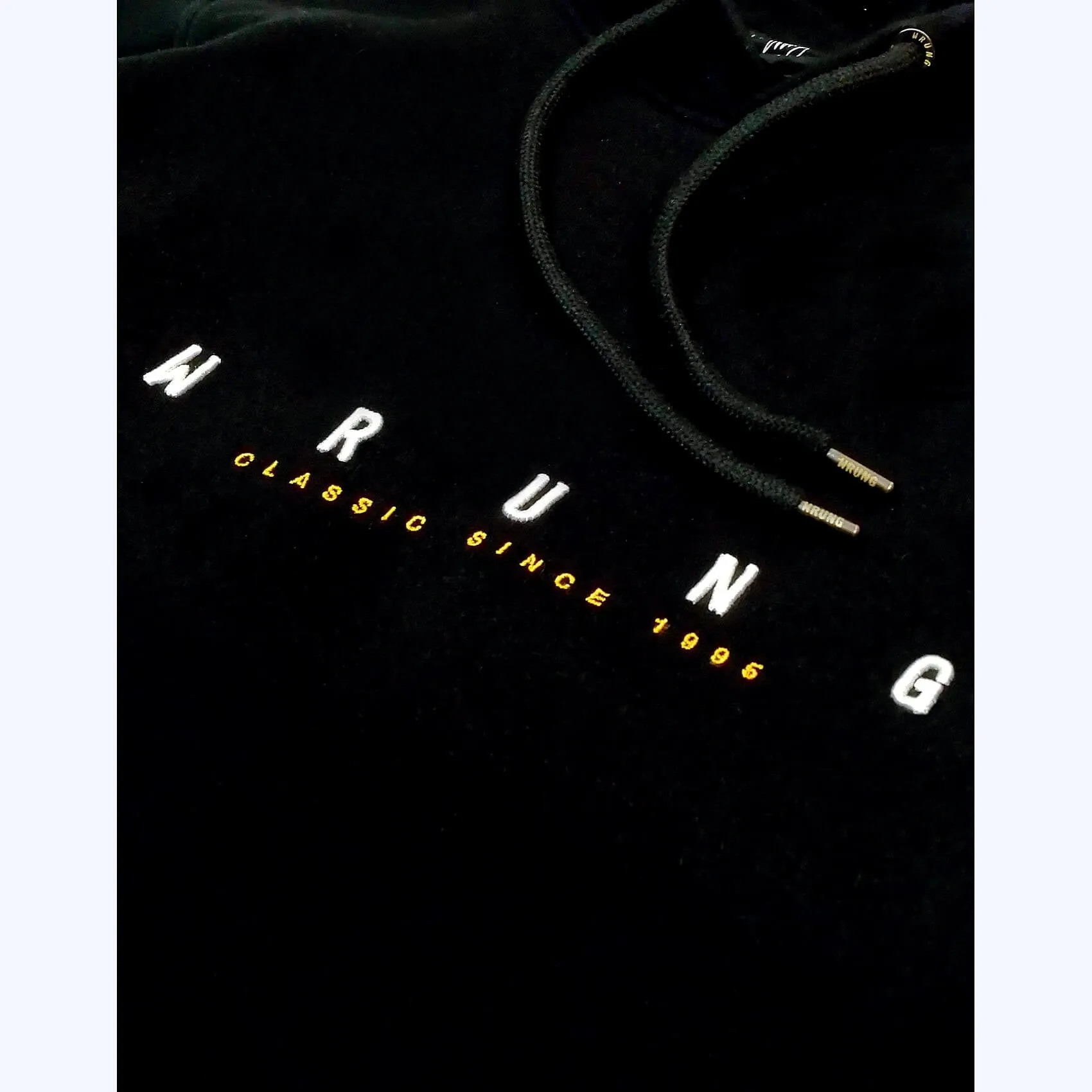 Wrung Minimal Hoodie Black